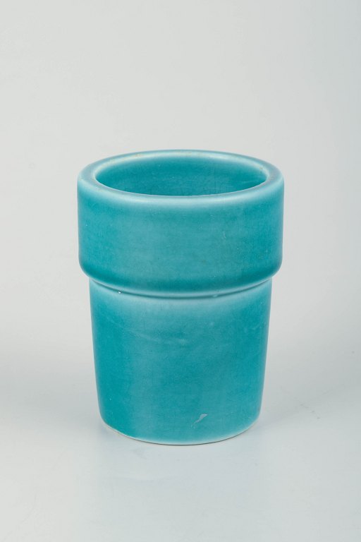 Poul Henningsen (PH) for Royal Copenhagen. Lille vase i fajance.