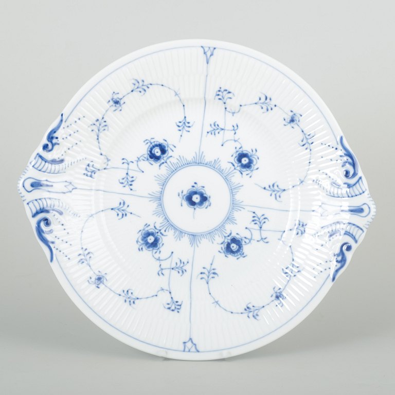 Royal Copenhagen Blue Fluted Plain Serving dish, model 1/319.