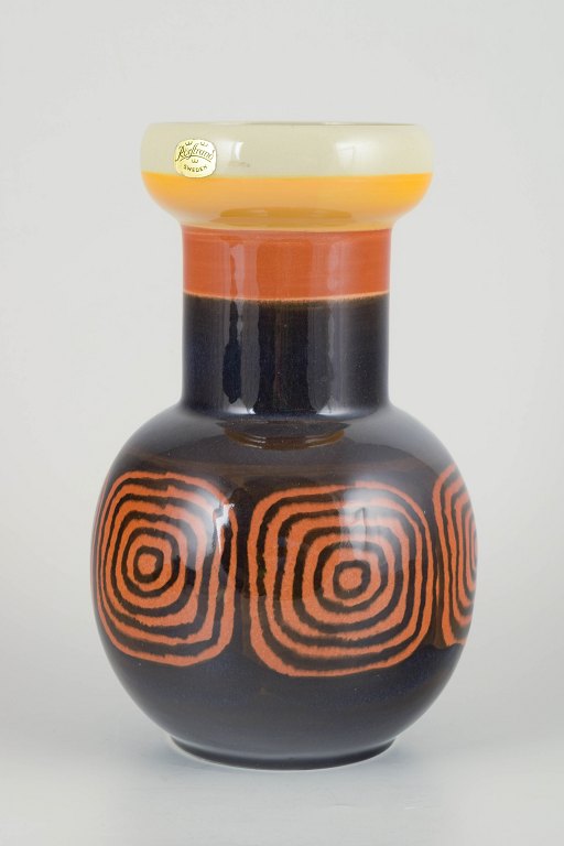 Rörstrand
Stor keramisk vase fra Drejargruppen, 1974.