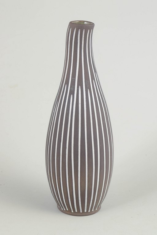 Helge Østerbergceramic vase, hand-decorated, 1970s.