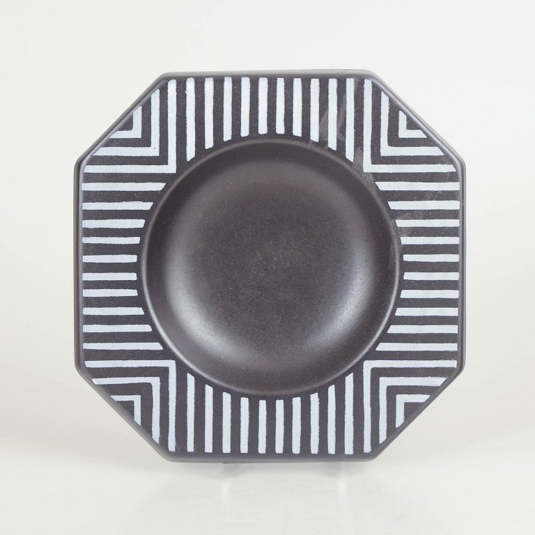 Mari Simmulson for Upsala Ekeby, fad.