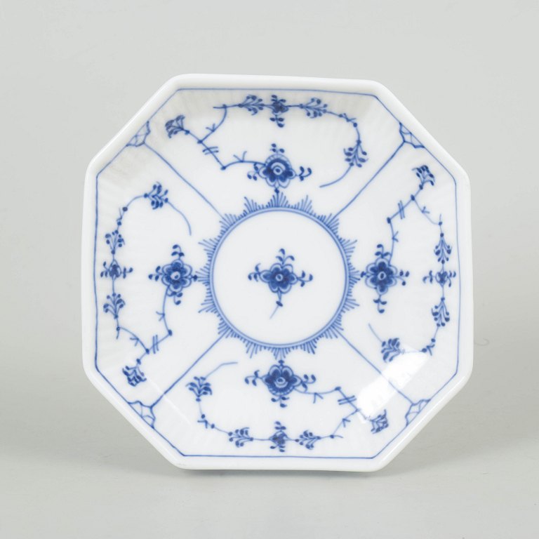 Royal Copenhagen Musselmalet Riflet, fad.
