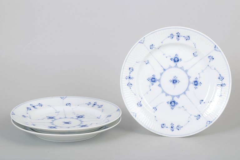 Royal Copenhagen Blue Fluted Plain set of three dinner plates.