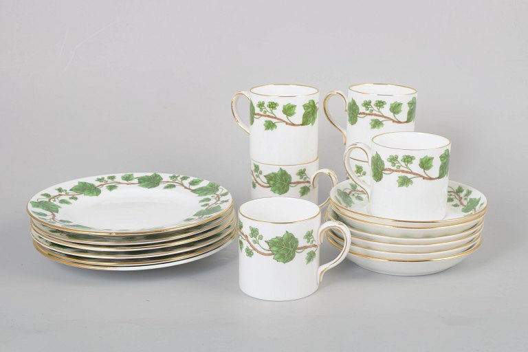Kaffestel til seks personer med kagetallerkener "Ivy Leaves".