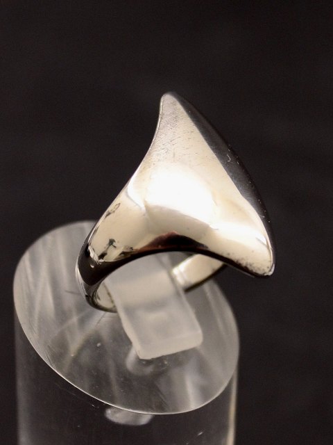 Hans Hansen sterling sølv ring dess. 23