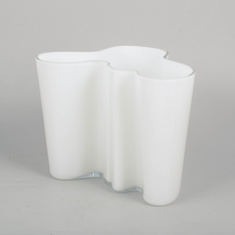Alvar Aalto for Iittala, vase med original æske.