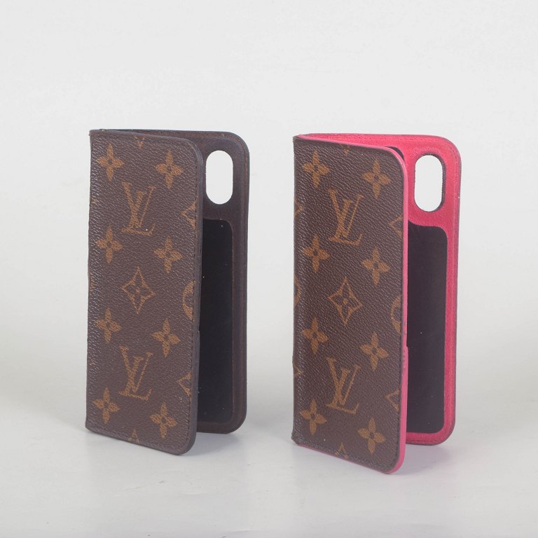 Louis Vuitton sæt med to mobiltelefonetuier.